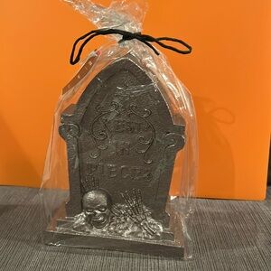 Bleeding Candle Tomb Stone NEW